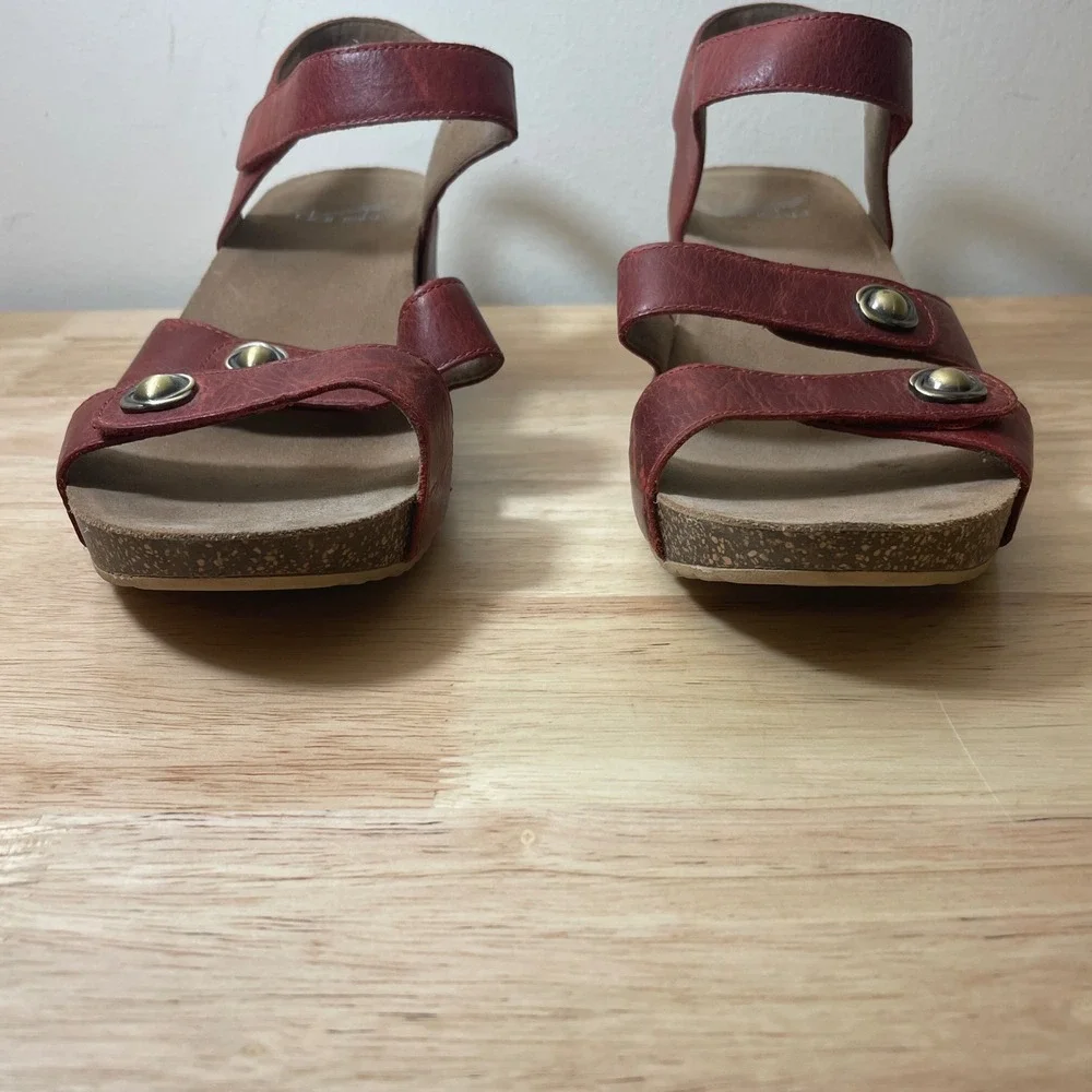 Dansko Red Leather Wedge Sandals Adjustable Straps Brass Hardware Size 41